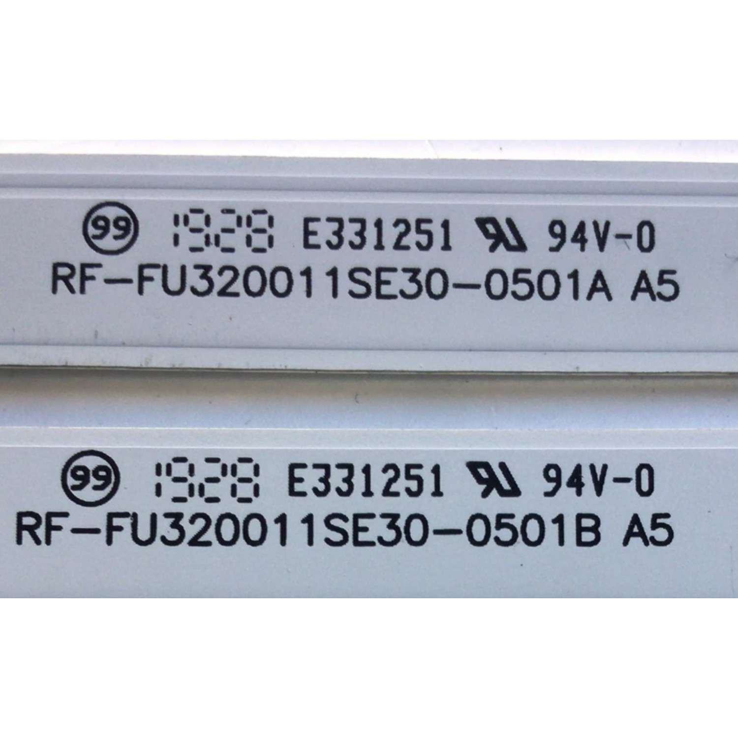KIT DE LED'S PARA TV TOSHIBA ( 2 PZ ) / NUMERO DE PARTE RF-FU320011SE30-0501B A5 / 7836-568011-02800011 / 2E210H4 000 970286 R9720 G138F 1 / PANEL K320WD86 / MODELO 32L310U20 - Imagen 2